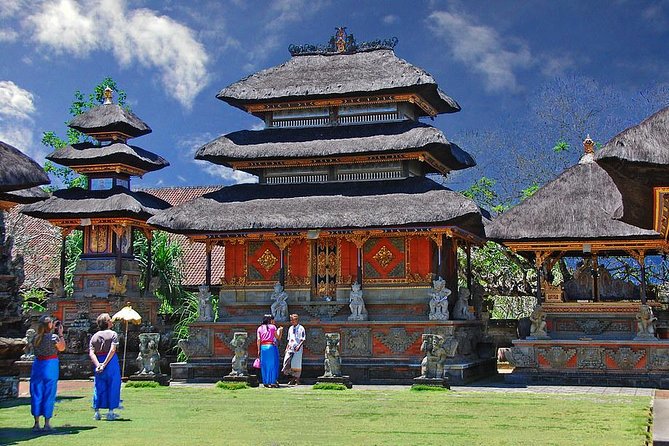 Best Day Trip in Bali - Tegenungan Waterfall and the Choice to Swim