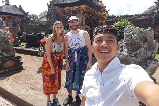 Best of Ubud Private Day Tour with All Inclusive - Two hours at the Sacred Monkey Forest Sanctuary