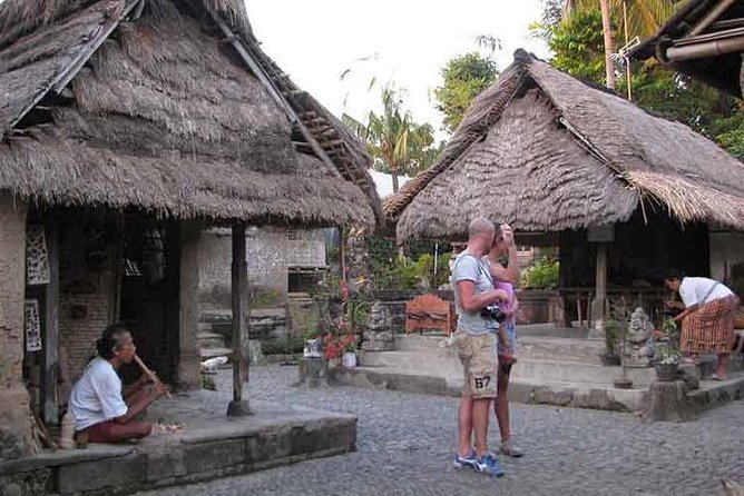 Best of Ubud Private Day Tour with All Inclusive - Batuan Temple brings architecture and worship into focus