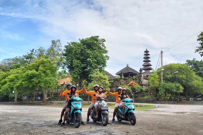Canggu Scooter Lessons - Quiet village roads: the first real test