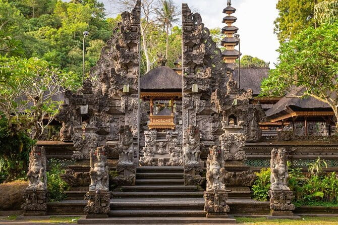 Discover The Best North of Bali with Private Guide Tour - What the private vehicle adds to the day