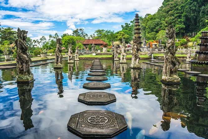 East Bali Tour: Gate of Heaven, Water Palace, Sleeping Gajah - The dam, waterfalls, and Mt. Agung views