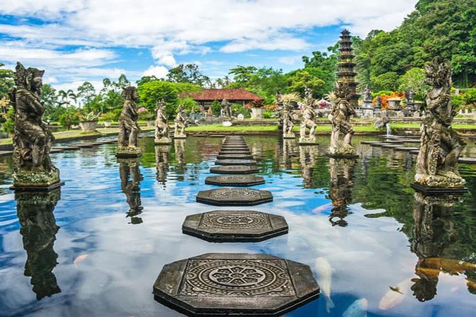 Exploring Bali in 5 Days: Completed Journey of Discovering Bali - Day one: Ubud monkeys, highland views, and rice terraces