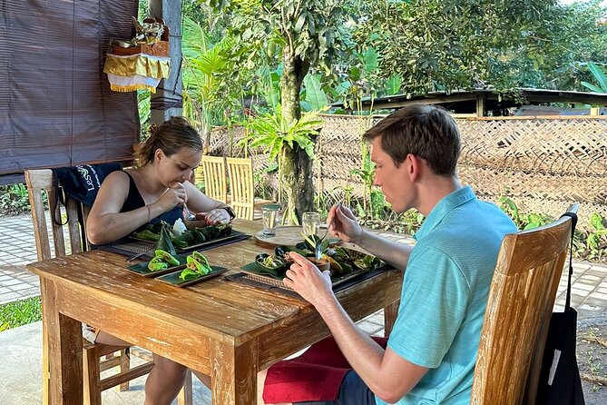 Farm-to-Table Balinese Cooking Experience - Choosing ingredients at an Ubud market