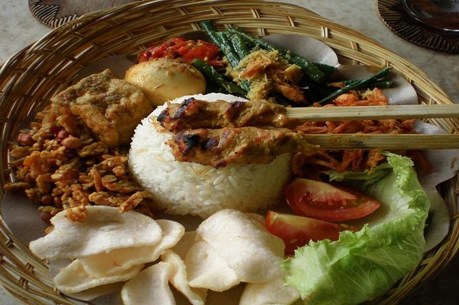 From Ubud : Ubud Balinese cooking class with Market tour - A market-first introduction to Balinese food