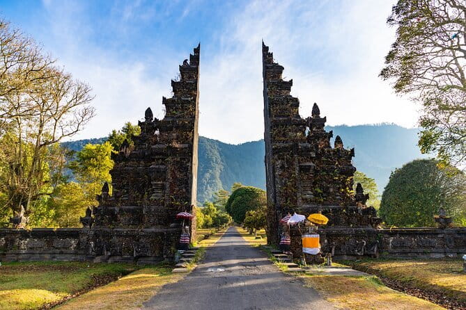 Full Day Tour to Water Temples UNESCO Rice Terraces in Bali - Jatiluwih’s 600 hectares of working rice fields
