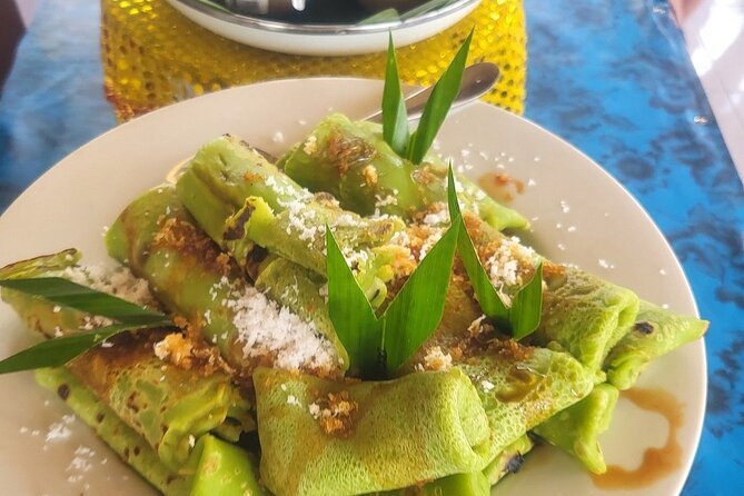 Full Day Ubud Waterfall Visit and Cooking Experience - A Balinese food lesson that begins at the market