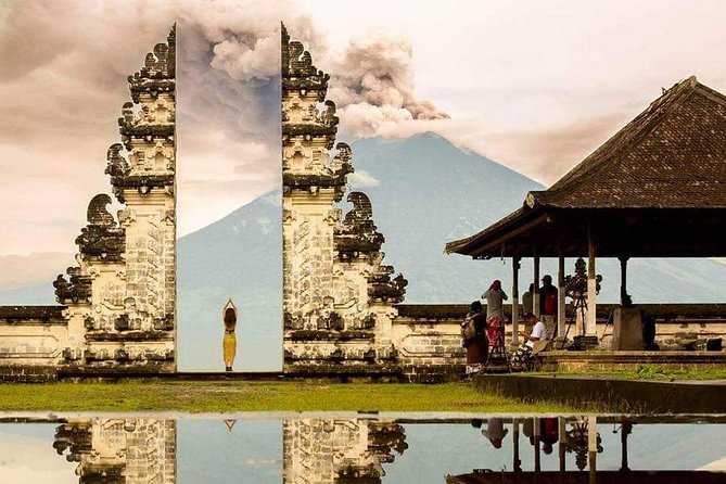 Gate of Heaven and Tukad Cepung Waterfall - Tirta Gangga and its royal water gardens