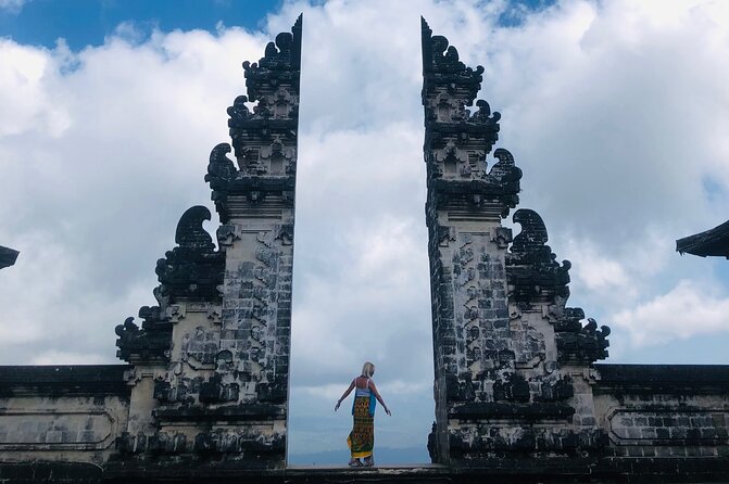 Heaven Gate Lempuyang and Tirta Gangga - The guide can shape the whole day