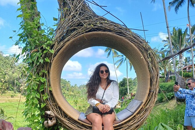 Hire Car with Driver in Bali - Tegenungan Waterfall and the cost of a short visit