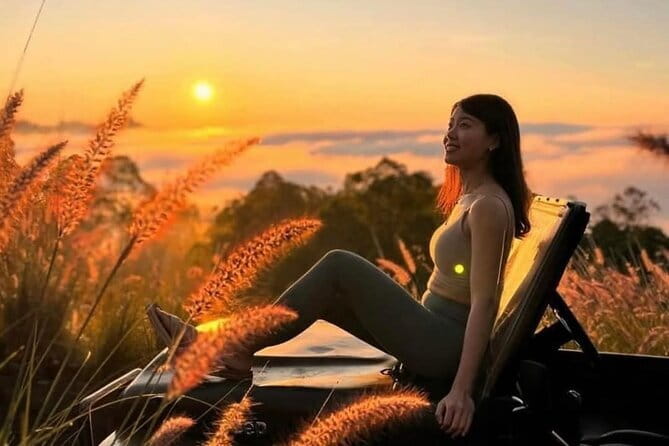 JEEP Batur Sunrise Experience - Watching the 6:10 AM sunrise