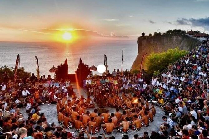 Kecak fire dance in Uluwatu - What Juli adds as your driver-guide