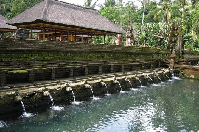 Lempuyang Gate of Heaven and Tukad Cepung Waterfall - Tirta Gangga Palace: a calmer final stop