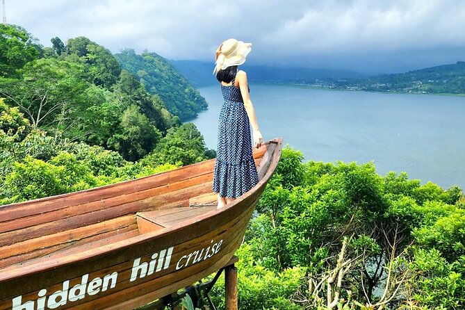 Lovina Sunrise Dolphin & Waterfall Tour - From Ubud to Lovina Beach