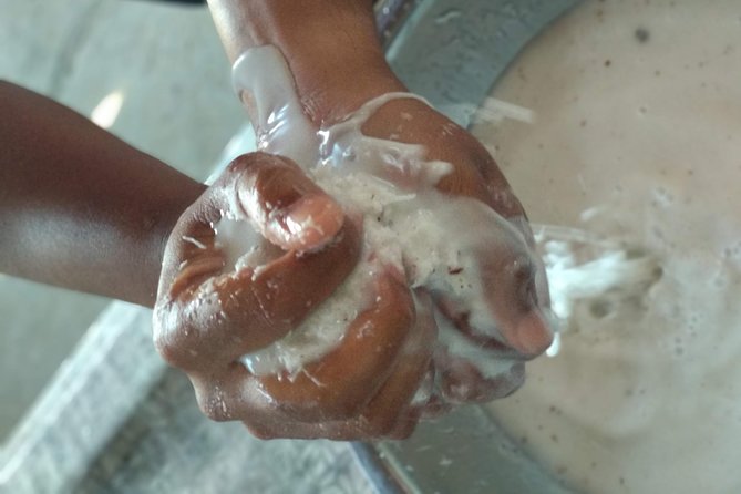 Make Traditional Bali Coconut Oil with a Balinese Family - The optional silversmithing class