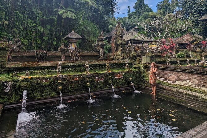 Melukat Ceremony and Temple Tour at Gunung Kawi Sebatu Temple - Taking Part in the Melukat Purification