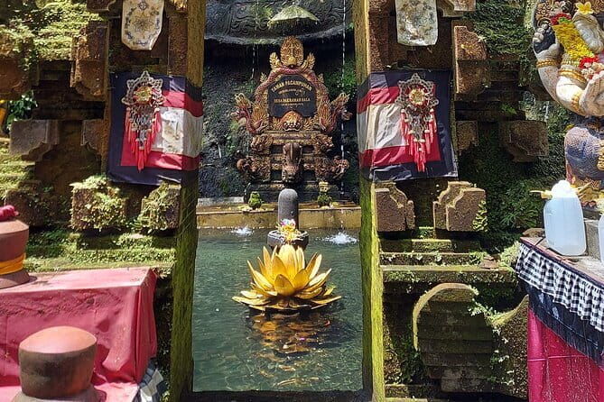 Melukat Purification Ceremony at Taman Pecampuhan Sala Temple - Prayers, offerings, and the role of your guide