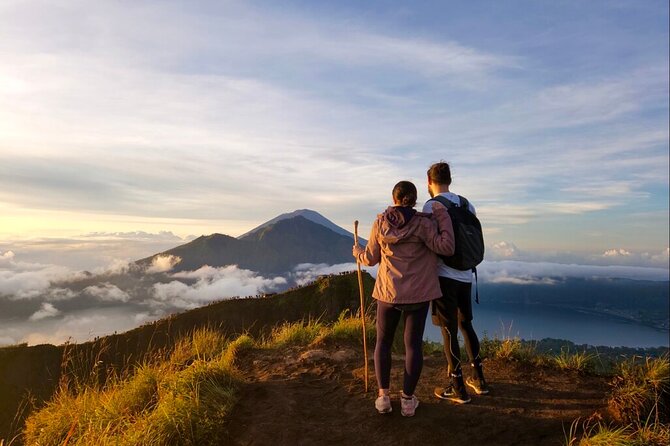 Mount Batur Sunrise Trekking Private All Inclusive - Climbing Mount Batur by flashlight