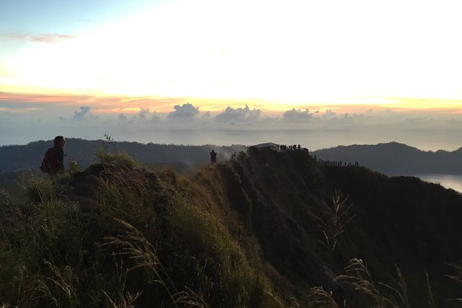 Mount Batur Sunrise Trekking Private All Inclusive - Waiting for sunrise at the summit
