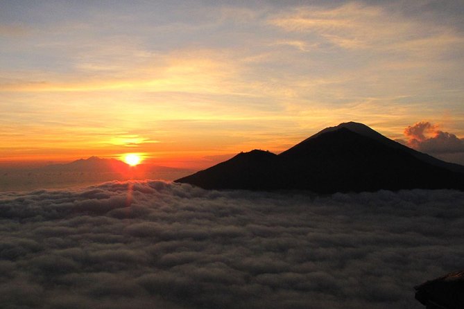 Mount Batur Volcano Sunrise Trekking With Ubud Rice Terrace - Coffee plantation and local produce