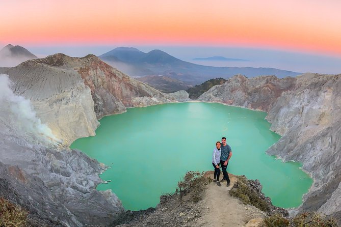 Mount Ijen Bromo Tour from Ubud Bali (3 days 2 nights) - Ijen Crater at 1:00 am