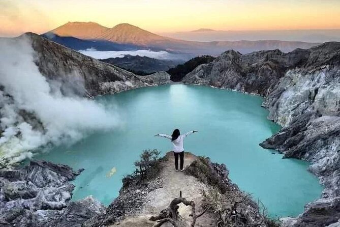 Mount Ijen Crater Tour From Ubud Bali - Blue flames, sulfur fumes, and the crater lake