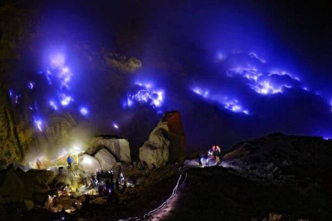 Mount Ijen Volcanic Crater Overnight Trip from Bali - Banyumala Twin Waterfalls and Munduk rice terraces