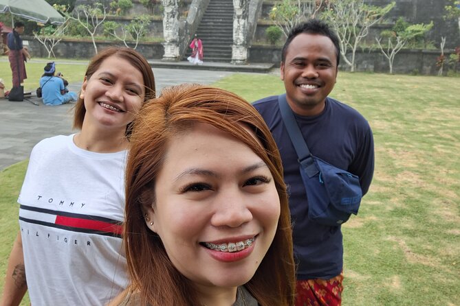 Munduk Car Hire with English Speaking Driver - The value of $31 for a group of six