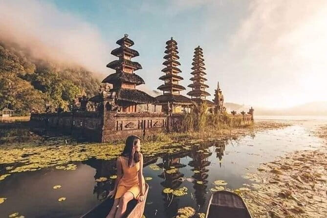 Munduk Twin lake Trekking, Ulun Danu Beratan & Hidden Waterfall - At a glance