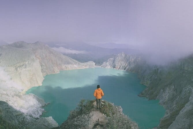 Overnight Mount Ijen Blue Fire Trekking Tour From Bali - What you may see at the crater