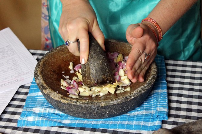 PRIVATE Authentic Balinese Cooking Class in Ubud at Putu's Home - Touring the garden before the cooking begins
