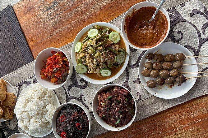 Private chef that will come to you! - The food: authentic Indonesian cooking with room for requests