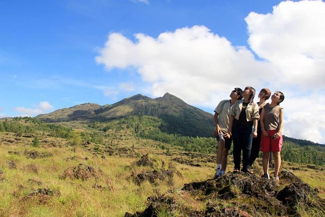 Private Full-Day Bali Sightseeing Tour with Pickup and Lunch - Kintamani and Mount Batur: lunch with a volcanic view