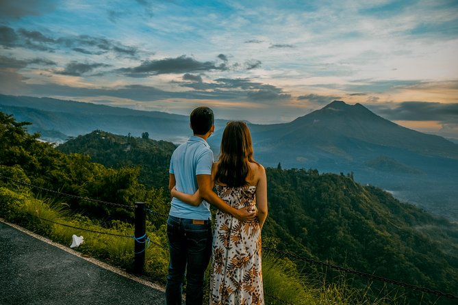 Private Full-Day Bali Sightseeing Tour with Pickup and Lunch - Tegalalang Rice Terrace: a quick look at Bali’s farming tradition
