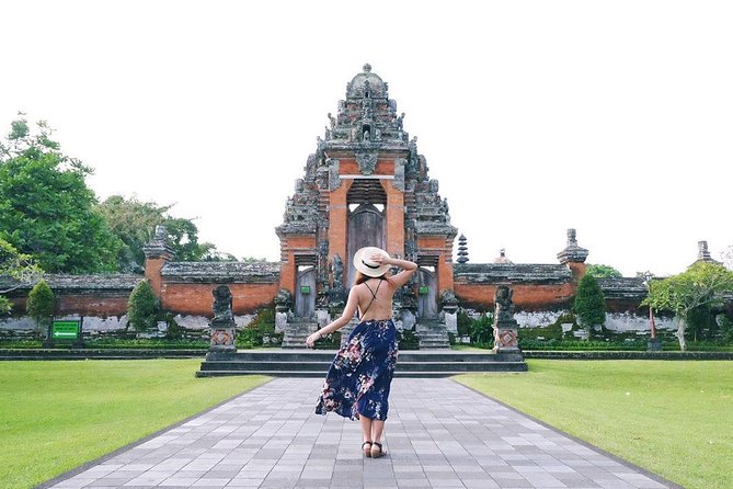 Private Tour: Ubud and Tanah Lot Day Tour - D Alas Warung, a one-hour restaurant and jungle pause