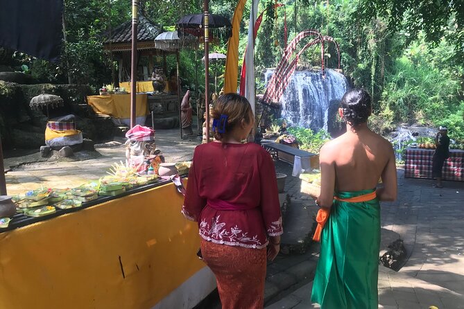 Purification Holy Bath at Beji Gria Waterfall - Why this waterfall ceremony feels different