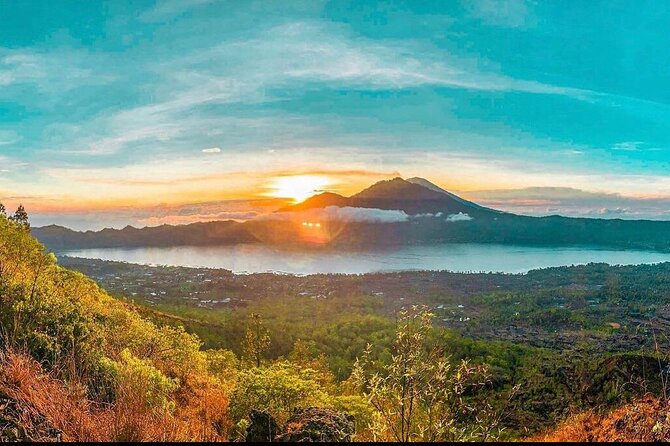 Sharing Mount Batur Sunrise Trekking Guide Pick Up and Drop Off - Who should choose this Mount Batur outing?