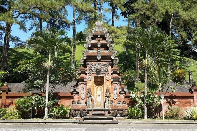Skip the Line Tirta Empul Temple Entrance Ticket All Inclusive - Private pickup from Ubud and the real time commitment