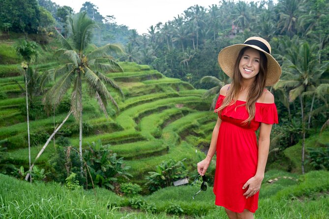 Skip-the-Line: Ubud Tour - All Inclusive Tickets - Celuk Village and the Balinese family compound