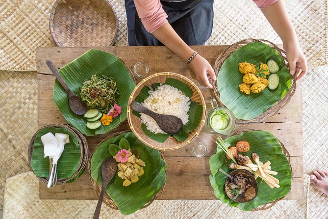 Small-Group Farm Tour & Balinese Cooking Class in Ubud with Kadek - Key points at a glance