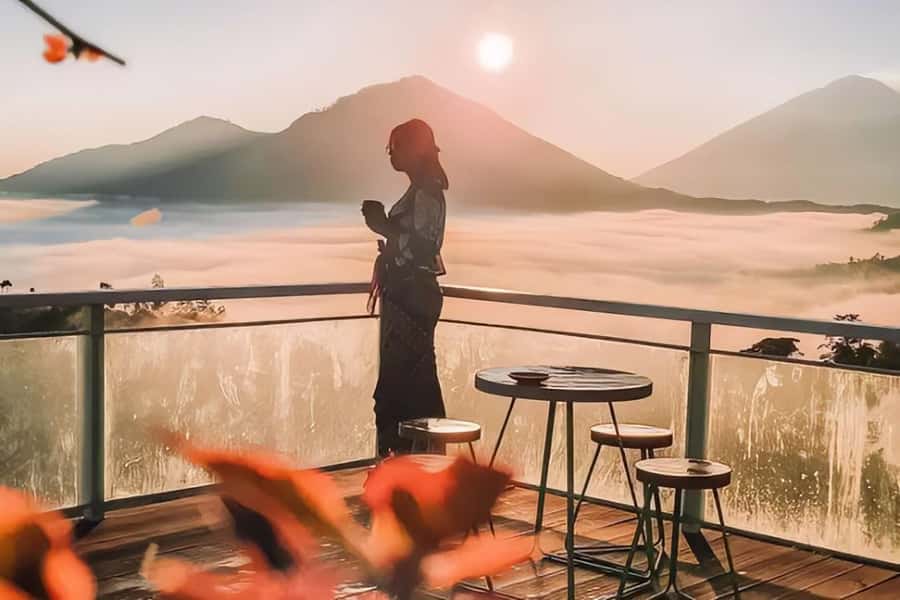 Sunrise Café and Morning Yoga Class - Sunrise at Kintamani’s Sunrise Café