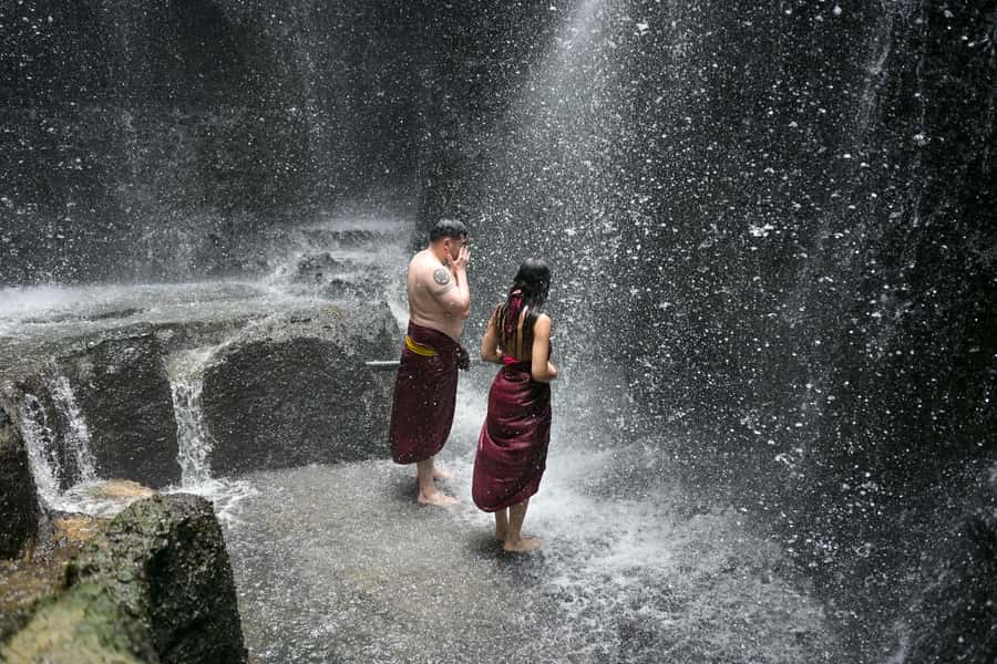 Taman Beji Griya Waterfall: Holy Bathing/Soul Retreat Ritual - Why an early start can improve the experience