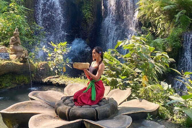 Taman Beji Griya Waterfall Tranquil Purification Ceremony - Practical preparation before you go