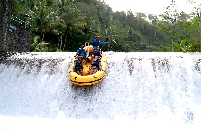 Telaga Waja White Water Rafting - With No Step or Stair : Bali Best Adventures - Lunch, showers, and the practical finish