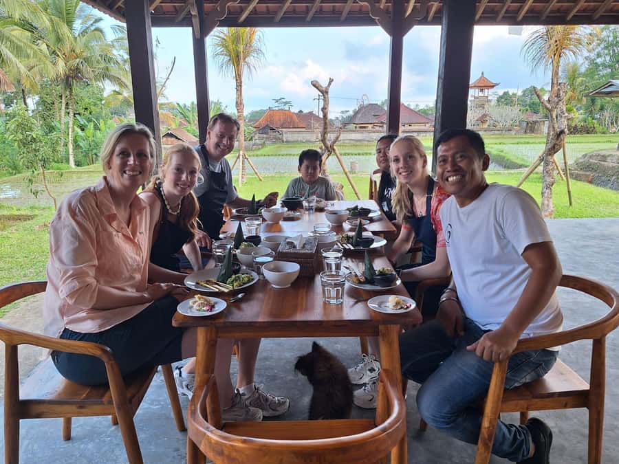 The Authentic Balinese Cooking Experience - What the two-person stations mean
