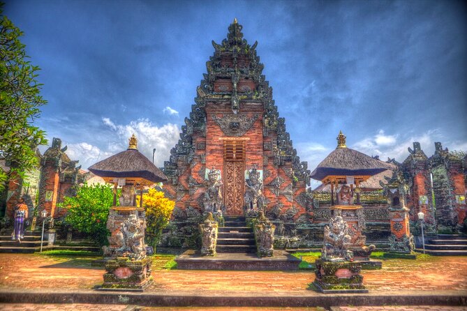 The Popular Of Ubud Private Day Tour - Sacred Monkey Forest: animals, trees, and temple grounds