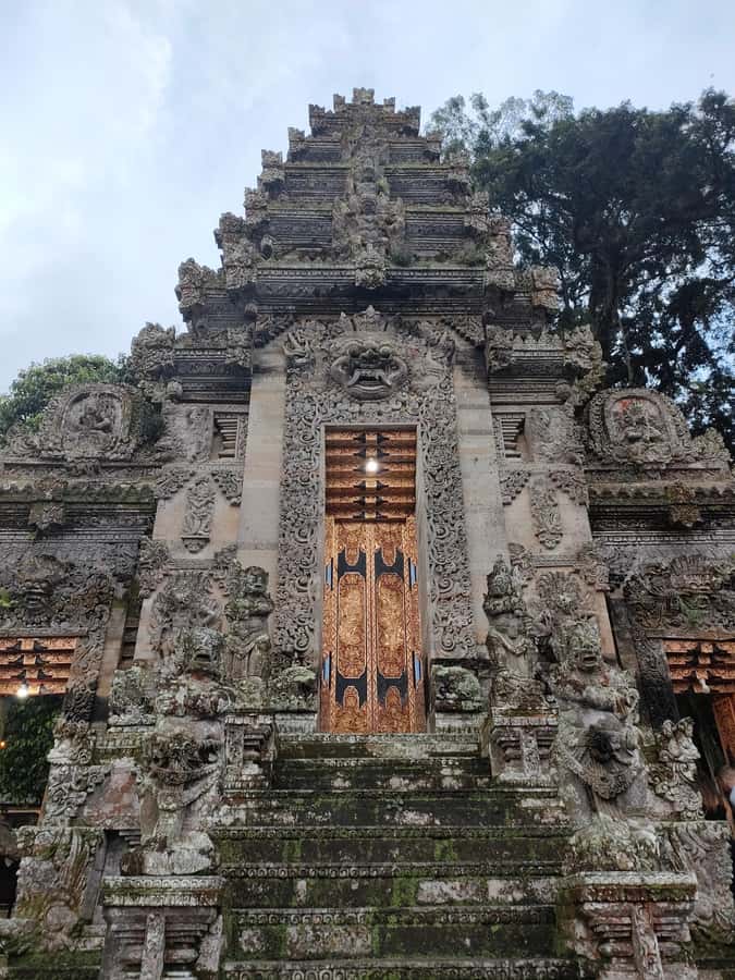 Tour the island of Bali with expert tour guides in Spanish. - Who will get the most from this route