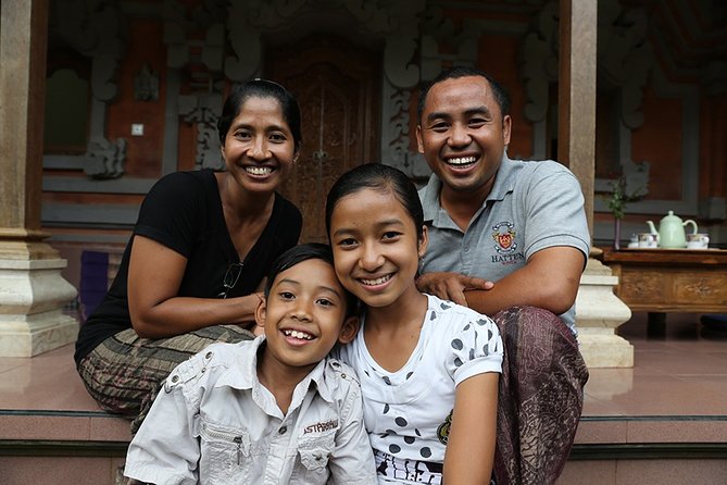 Traditional Balinese Meal in Ubud in Dewa's Family Village Home - How the two-hour schedule works