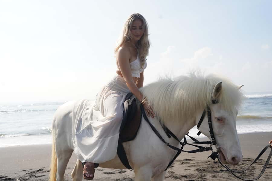 Ubud: 1 Hour Beach Horse Riding with Transfer - Pickup From Your Ubud Hotel or Villa