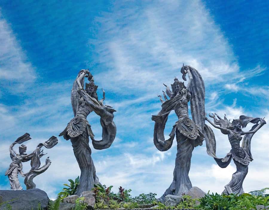Ubud: Alas Harum, Tirta Empul, Tukad cepung, Dedari - Why this Ubud day works well
